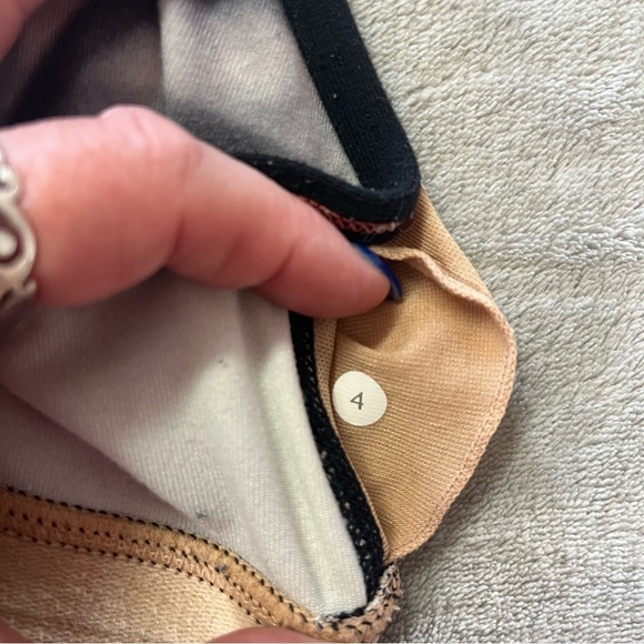 Lululemon Flow Y Bra Colorful Watercolor - Picture 7 of 8